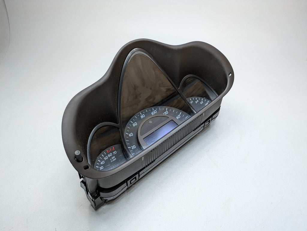 2004 - 2006 OEM MERCEDES-BENZ C230 INSTRUMENT SPEEDOMETER CLUSTER GAUGE