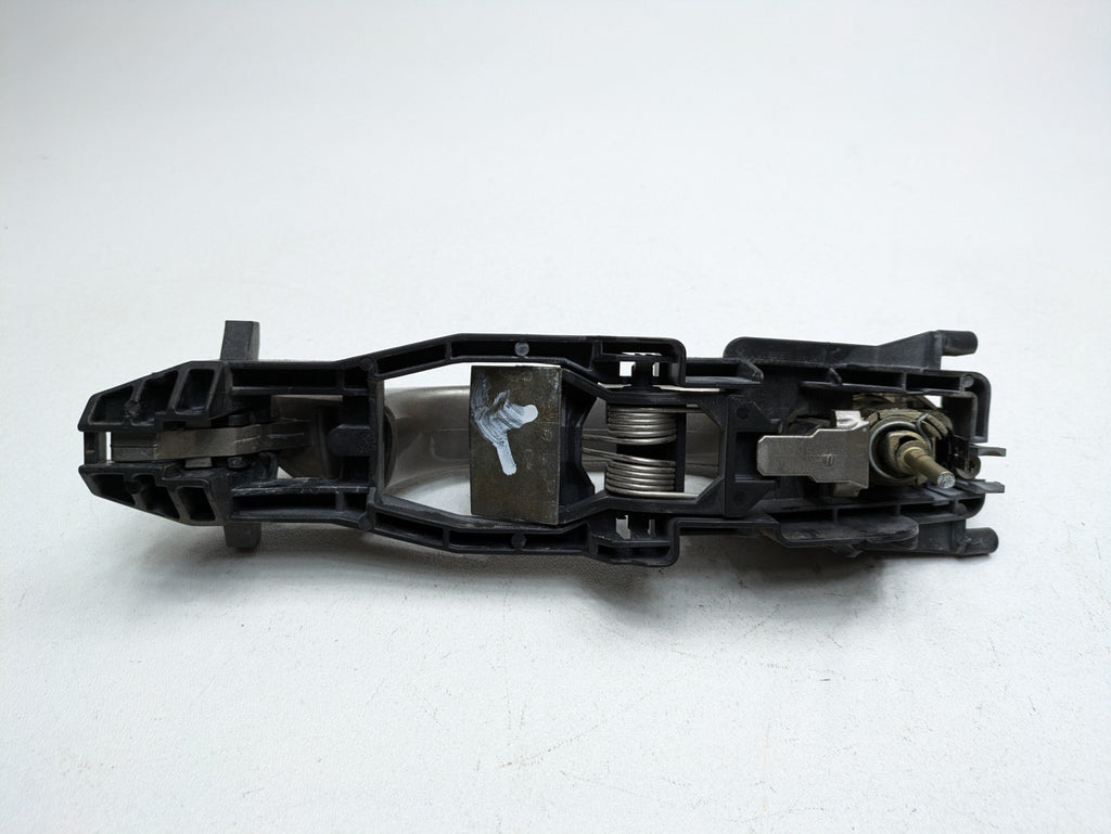 2004 - 2006 OEM MERCEDES-BENZ C230 FRONT LEFT DRIVER SIDE OUTSIDE DOOR HANDLE