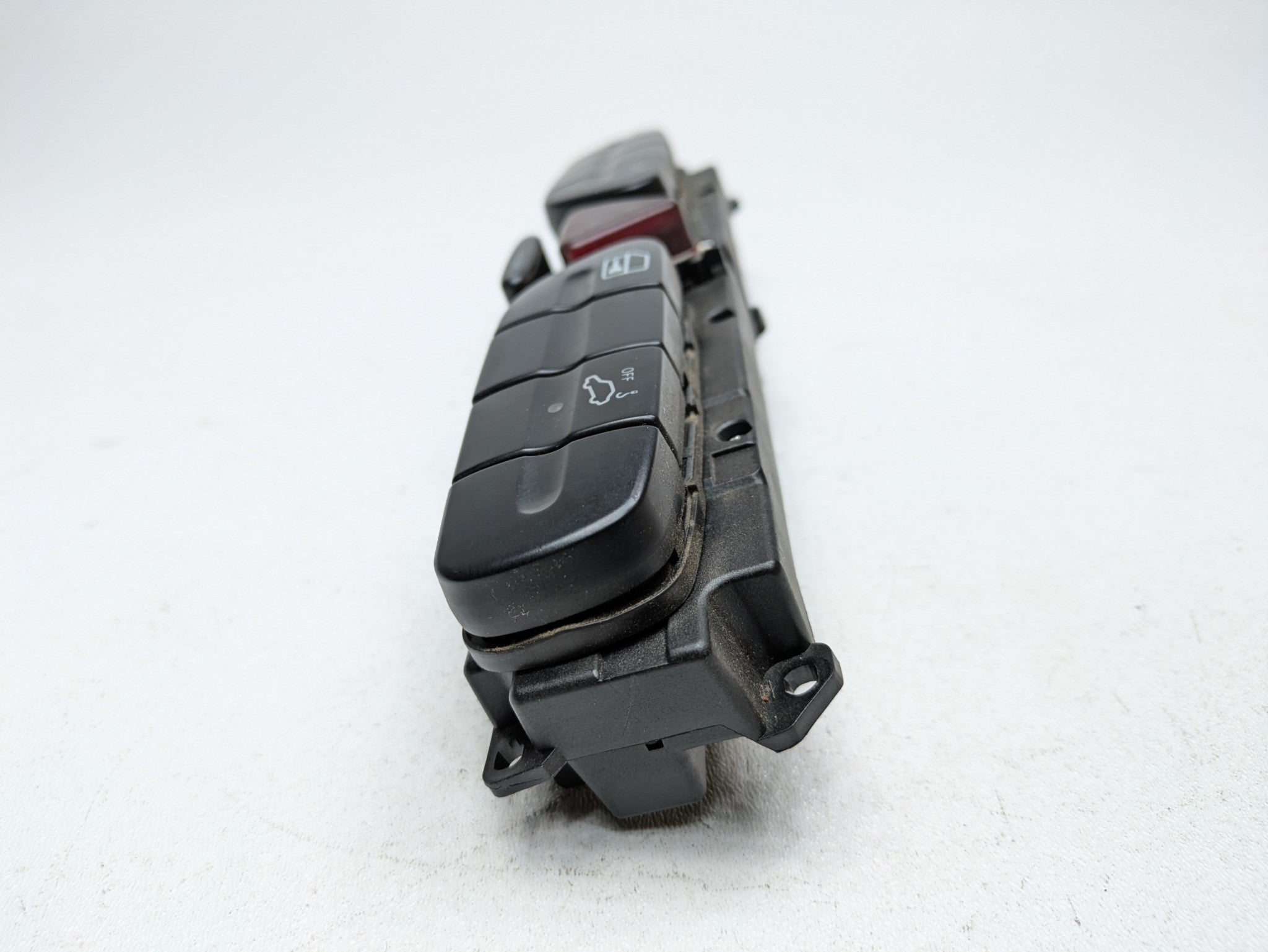 2004 - 2006 OEM MERCEDES-BENZ C230 DASH HAZARD LIGHT RELAY ESP CONTROL SWITCH