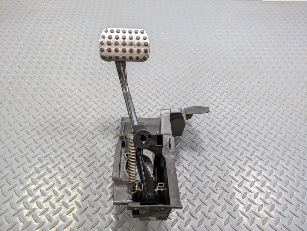 2004 - 2006 OEM MERCEDES-BENZ C230 PARKING BRAKE PEDAL ASSEMBLY