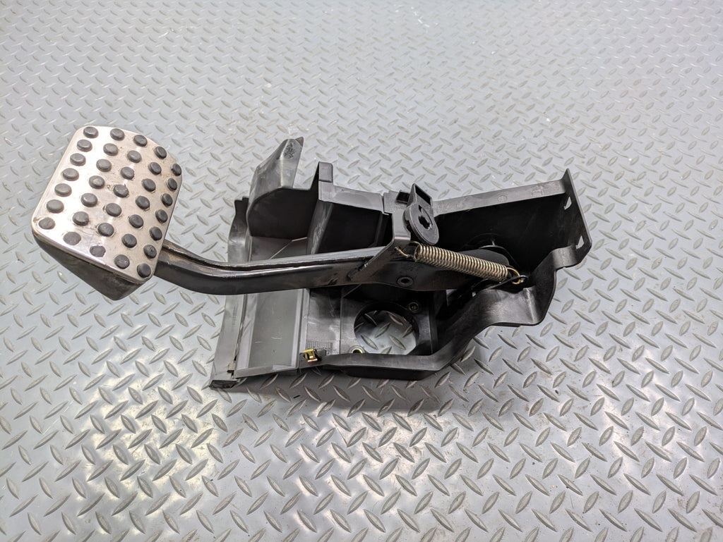 2004 - 2006 OEM MERCEDES-BENZ C230 PARKING BRAKE PEDAL ASSEMBLY