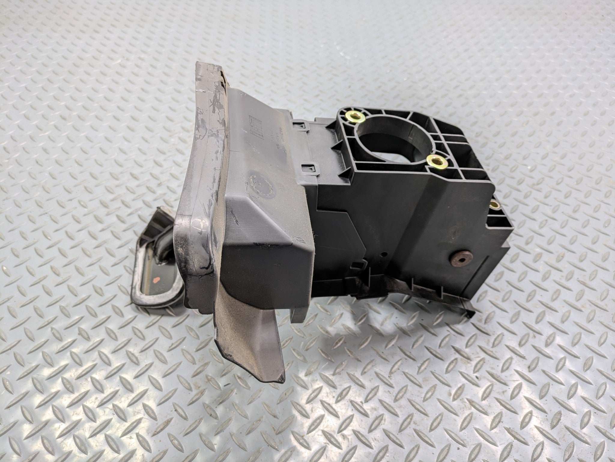 2004 - 2006 OEM MERCEDES-BENZ C230 PARKING BRAKE PEDAL ASSEMBLY