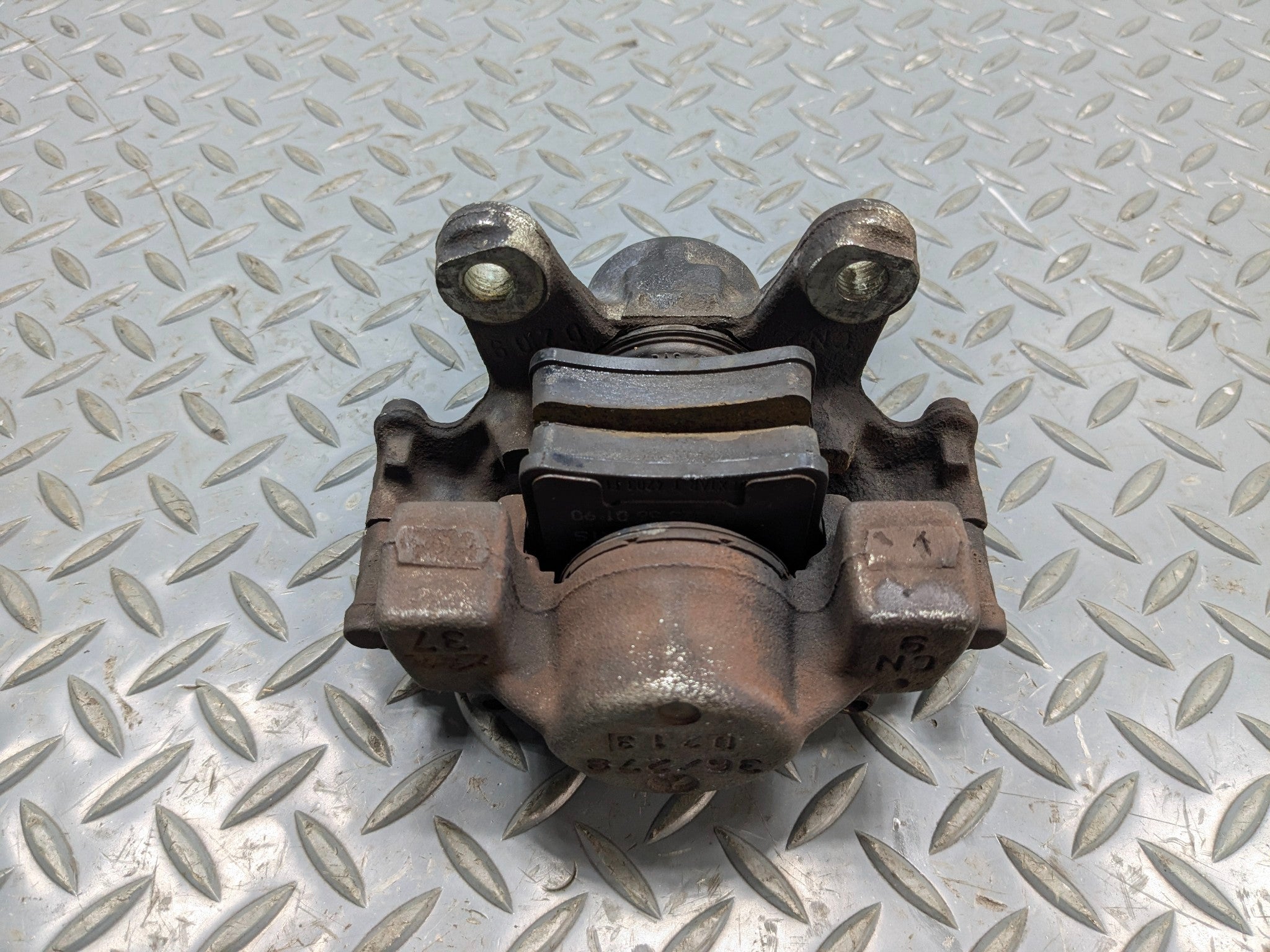 04 - 06 OEM MERCEDES-BENZ C230 REAR RIGHT PASSENGER SIDE BRAKE CALIPER ASSEMBLY