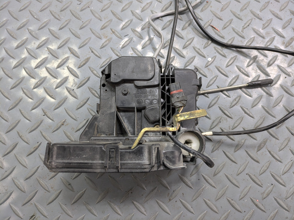2004 - 2006 OEM MERCEDES-BENZ C230 FRONT LEFT DRIVER SIDE DOOR LATCH LOCK