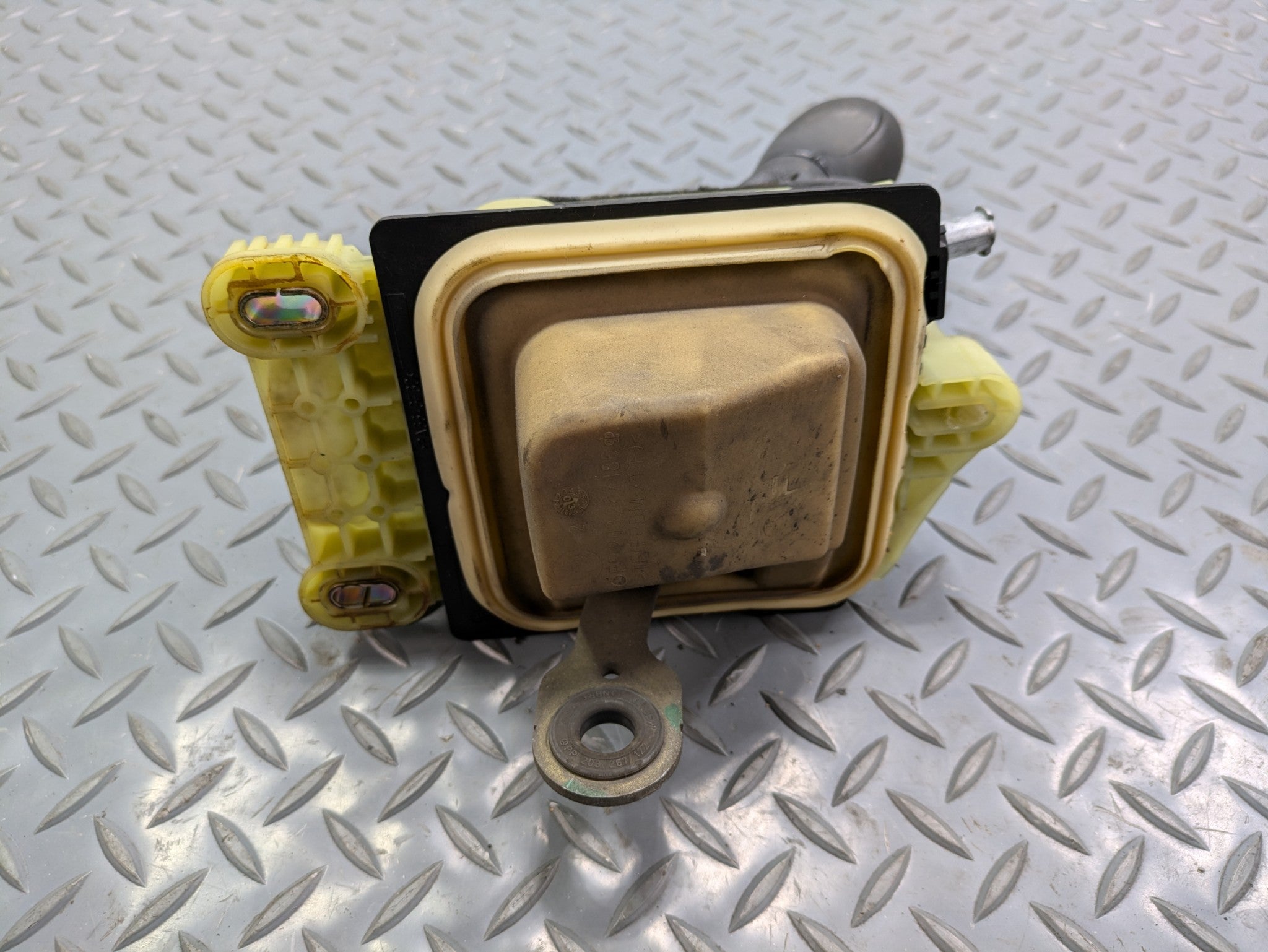 2004 - 2006 OEM MERCEDES-BENZ C230 FLOOR AUTOMATIC GEAR SHIFTER ASSEMBLY