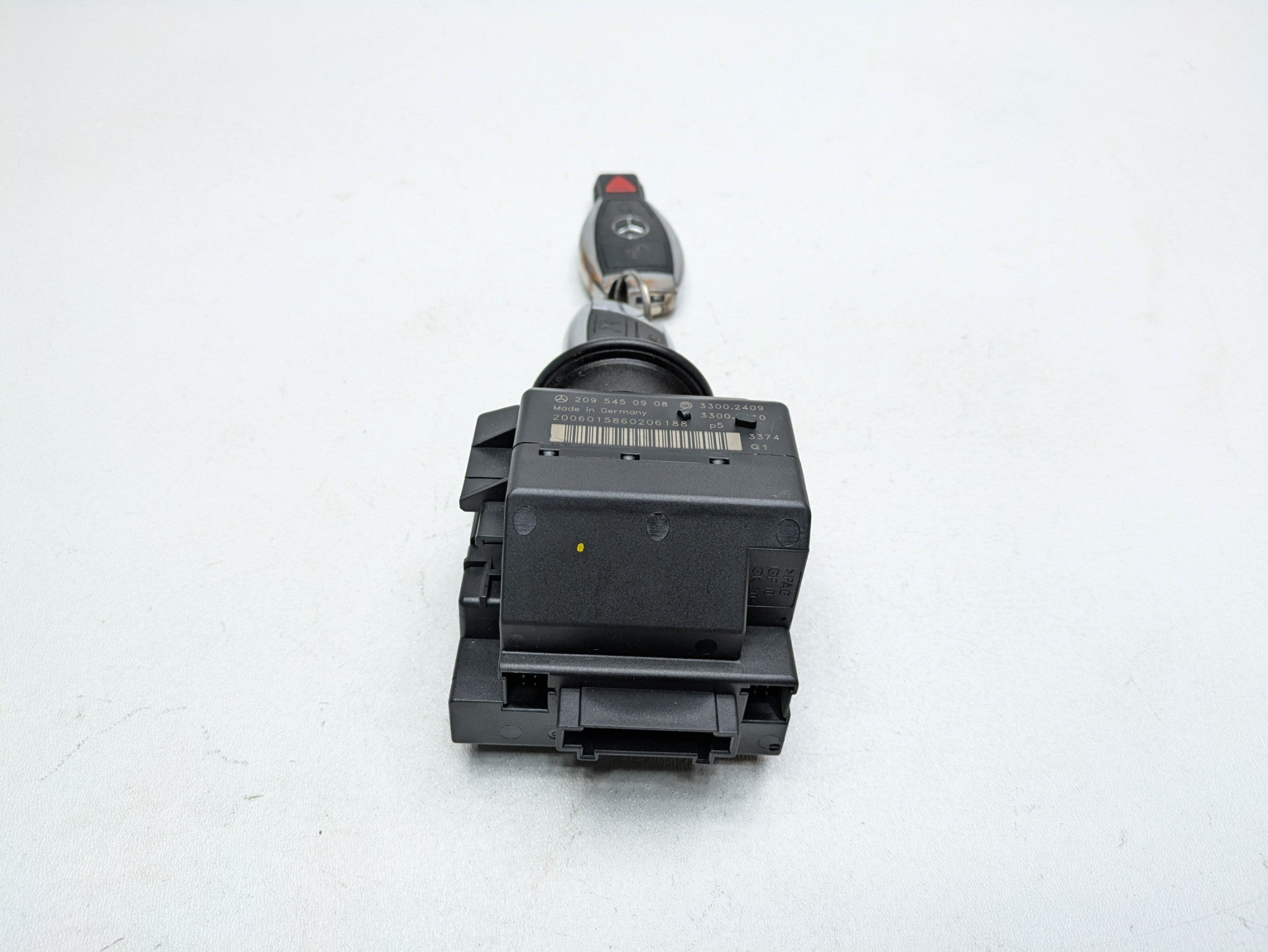 2004 - 2006 OEM MERCEDES-BENZ C230 ENGINE START IGNITION SWITCH WITH KEY
