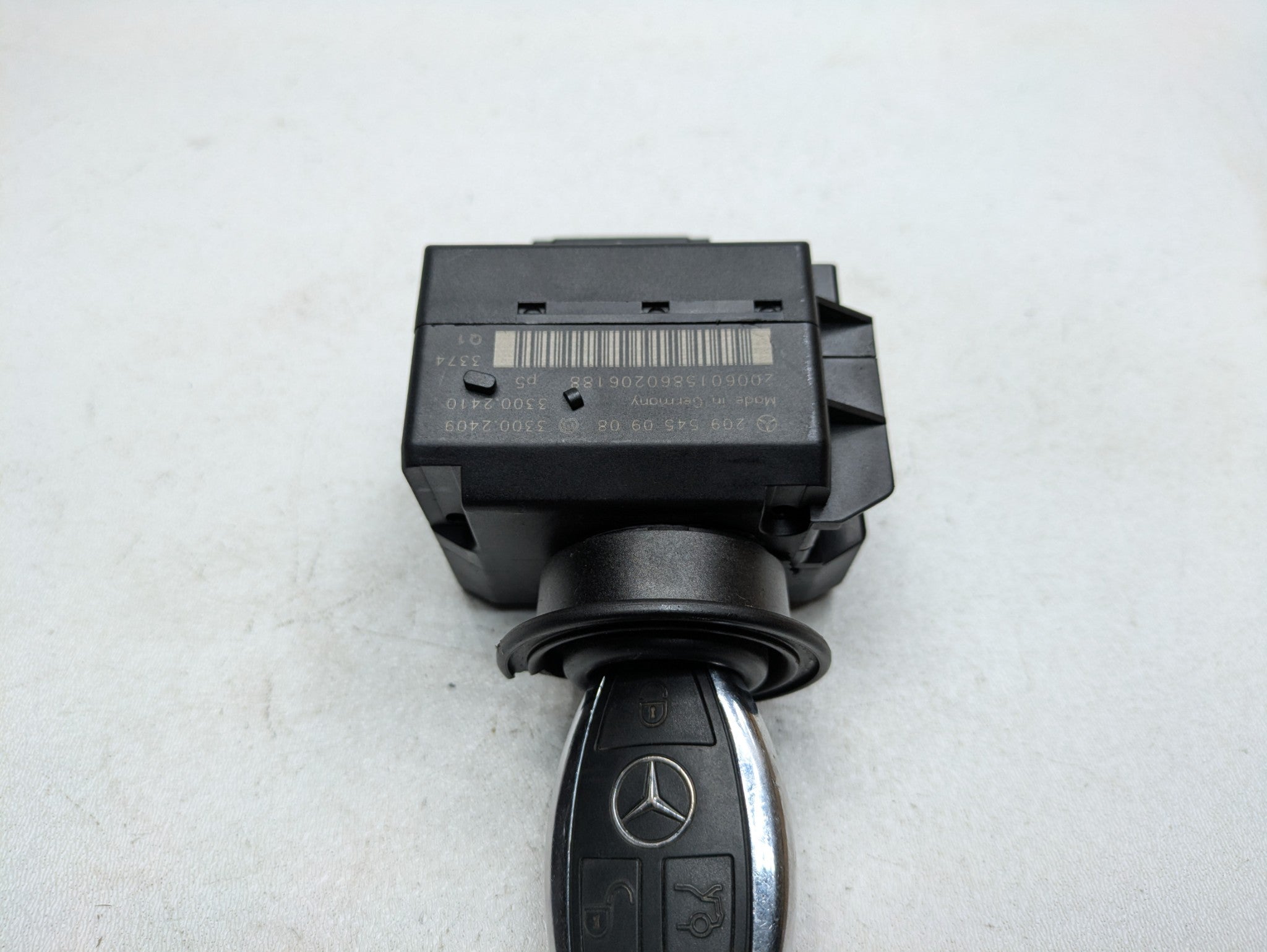 2004 - 2006 OEM MERCEDES-BENZ C230 ENGINE START IGNITION SWITCH WITH KEY