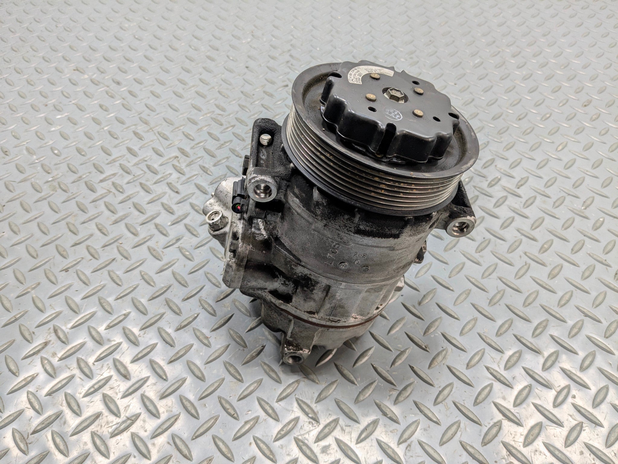 2004 - 2006 OEM MERCEDES-BENZ C230 AC AIR CONDITIONING COMPRESSOR PUMP