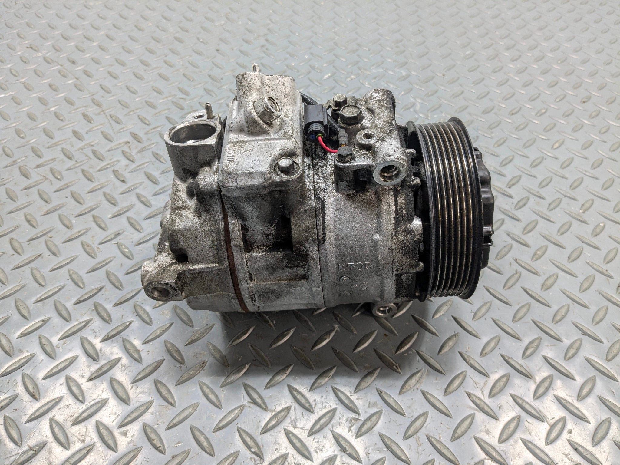 2004 - 2006 OEM MERCEDES-BENZ C230 AC AIR CONDITIONING COMPRESSOR PUMP