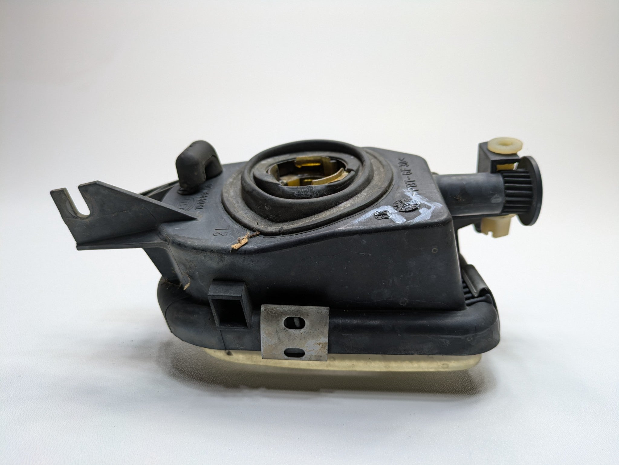 04 - 06 OEM MERCEDES-BENZ C230 FRONT LEFT DRIVER SIDE BUMPER FOG LIGHT LAMP
