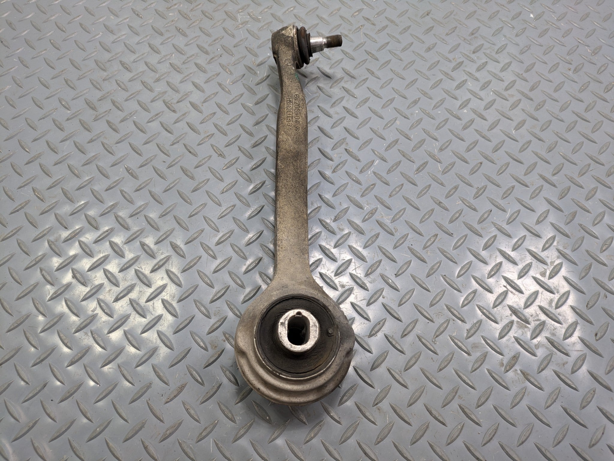 2004 - 2006 OEM MERCEDES-BENZ C230 FRONT LEFT DRIVER SIDE LOWER CONTROL ARM