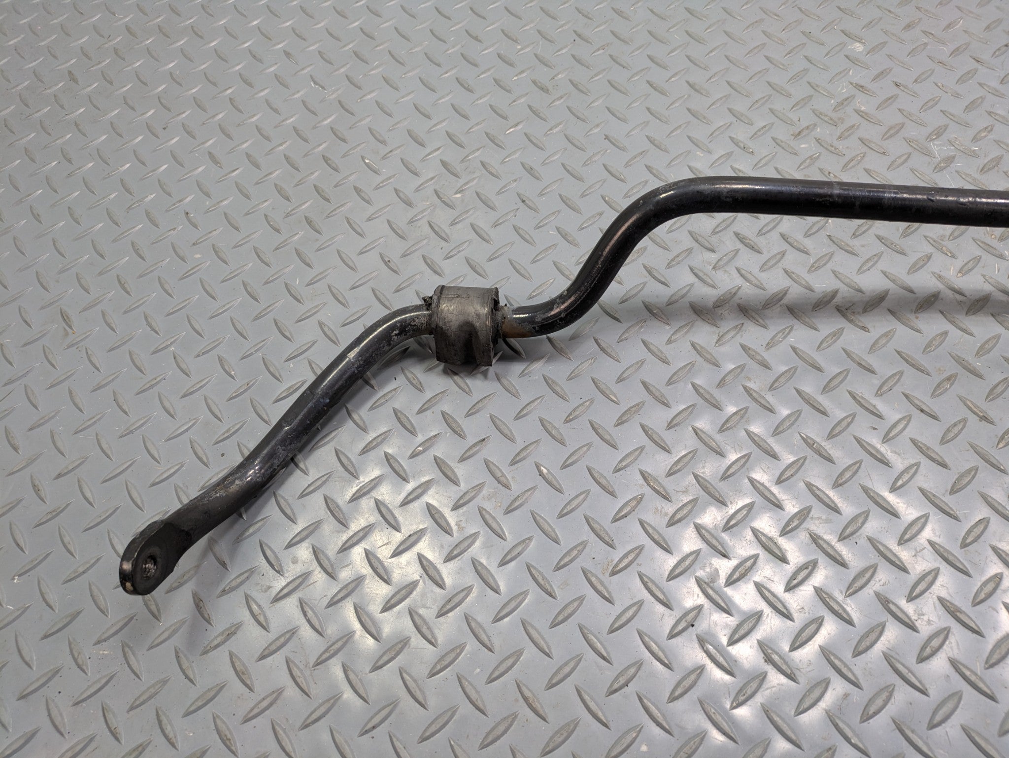 04 - 06 OEM MERCEDES-BENZ C230 FRONT STABILIZER SUSPENSION ANTI ROLL SWAY BAR