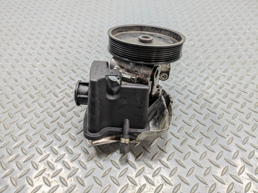 2004 - 2006 OEM MERCEDES-BENZ C230 POWER STEERING PUMP WITH PULLEY AND RESERVOIR