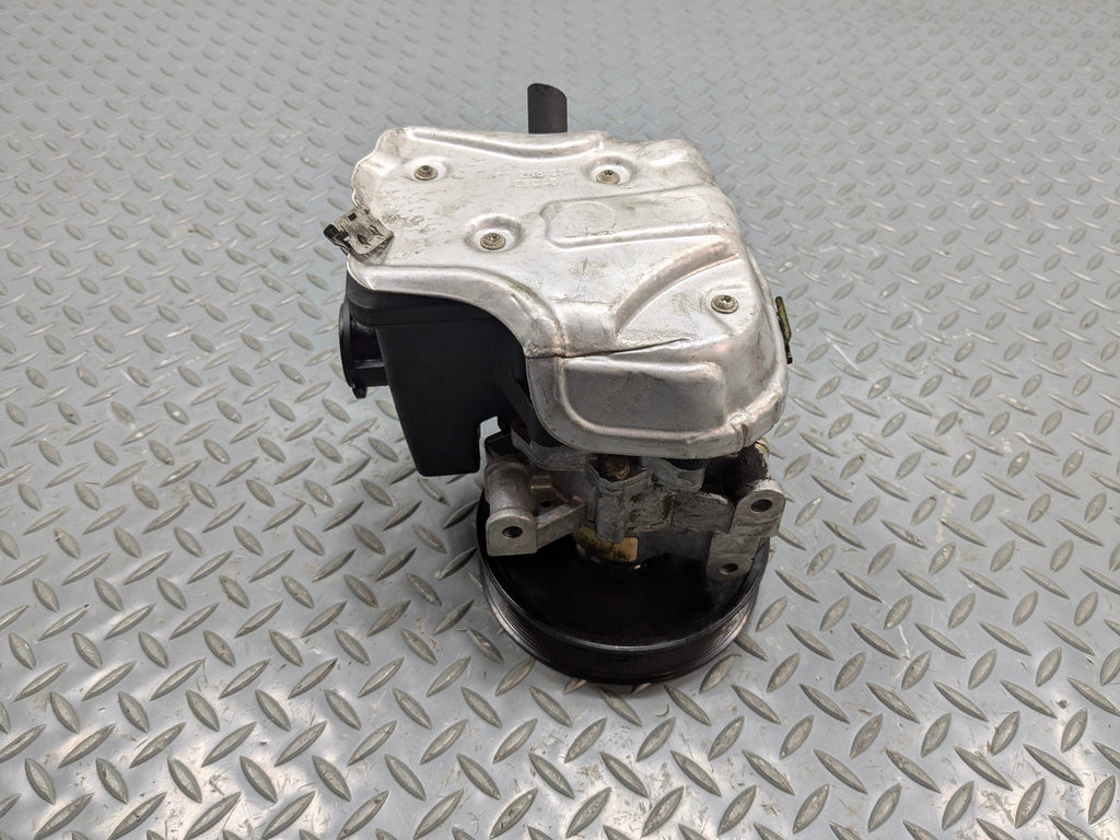 2004 - 2006 OEM MERCEDES-BENZ C230 POWER STEERING PUMP WITH PULLEY AND RESERVOIR