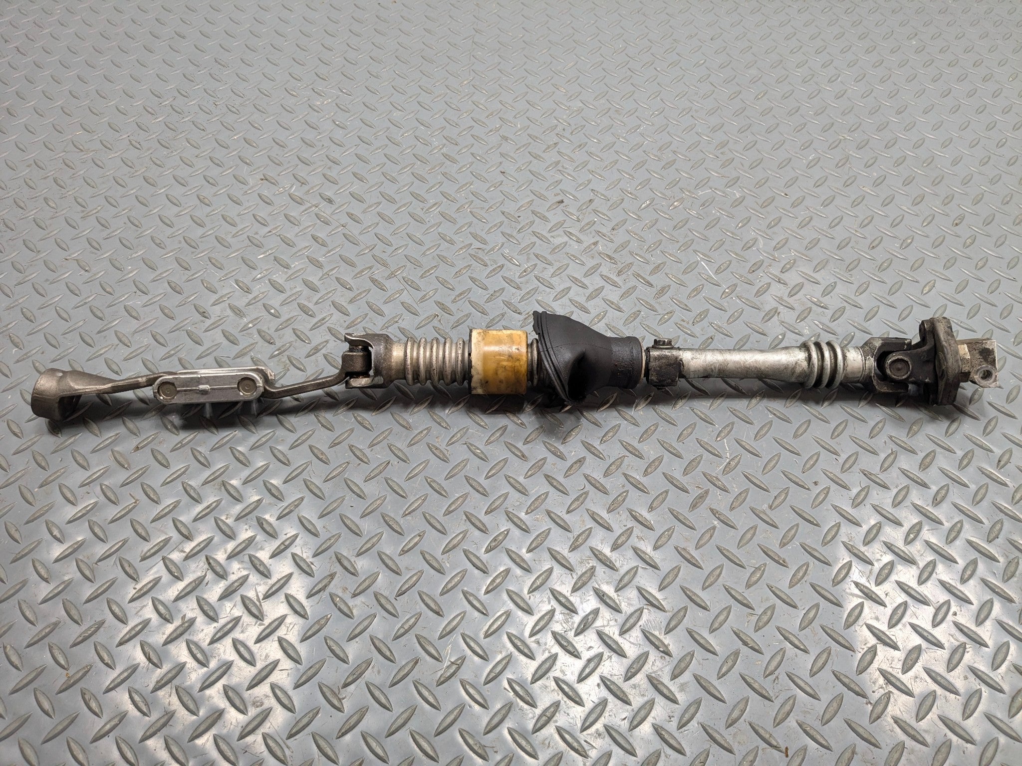 2004 - 2006 OEM MERCEDES-BENZ C230 STEERING SHAFT ASSEMBLY