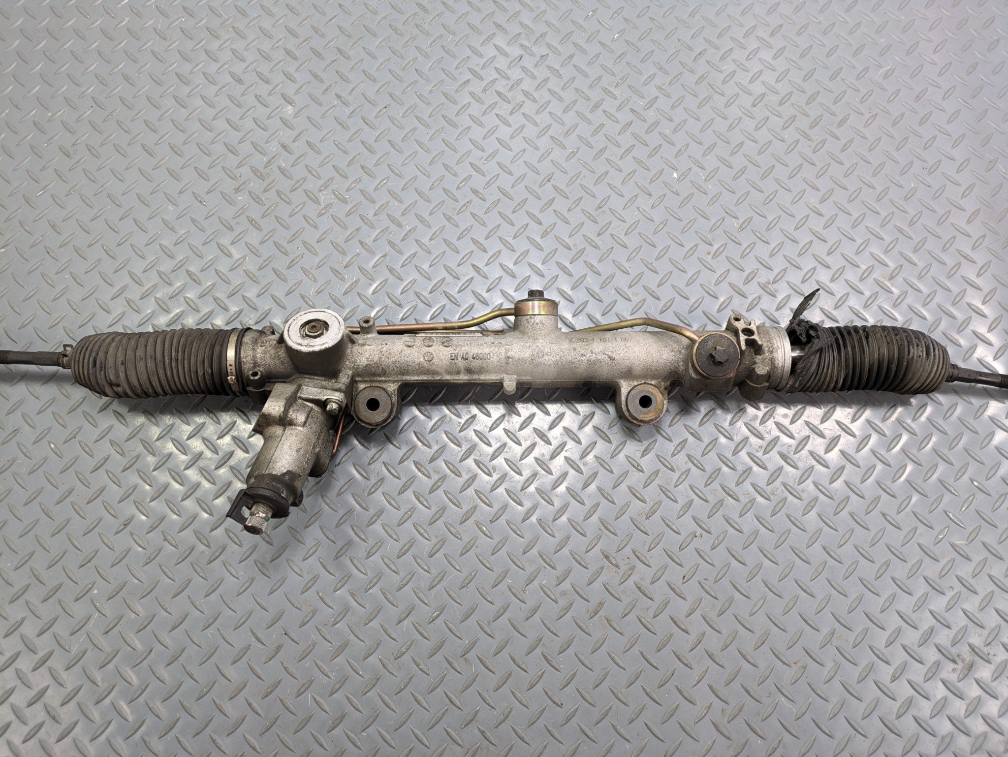 2004 - 2006 OEM MERCEDES-BENZ C230 POWER STEERING GEAR RACK AND PINION ASSEMBLY