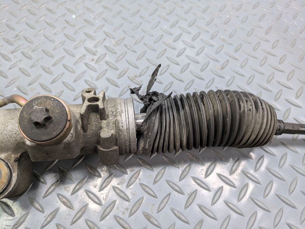 2004 - 2006 OEM MERCEDES-BENZ C230 POWER STEERING GEAR RACK AND PINION ASSEMBLY