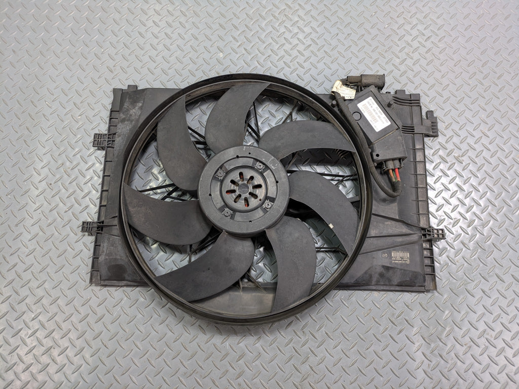 2004 - 2006 OEM MERCEDES-BENZ C230 ELECTRIC COOLING MOTOR FAN ASSEMBLY