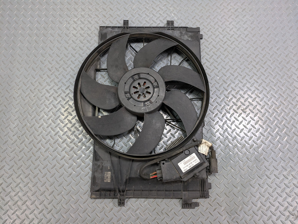 2004 - 2006 OEM MERCEDES-BENZ C230 ELECTRIC COOLING MOTOR FAN ASSEMBLY