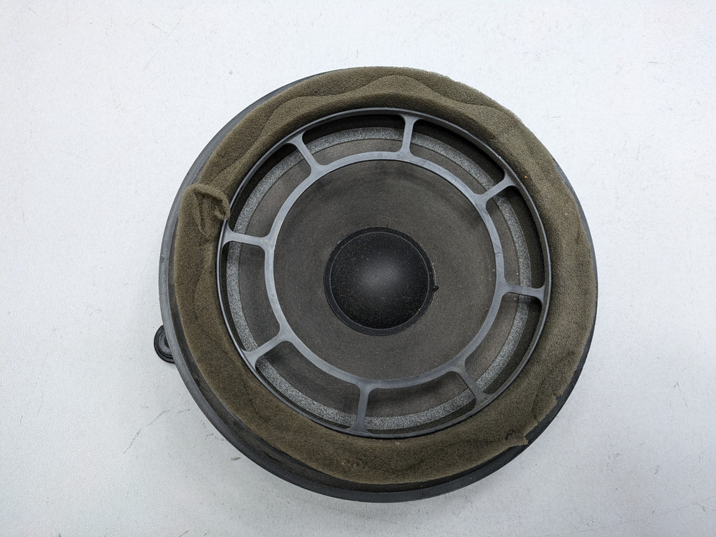 2004 - 2006 OEM MERCEDES-BENZ C230 FRONT AND REAR AUDIO SOUND SYSTEM SPEAKER SET