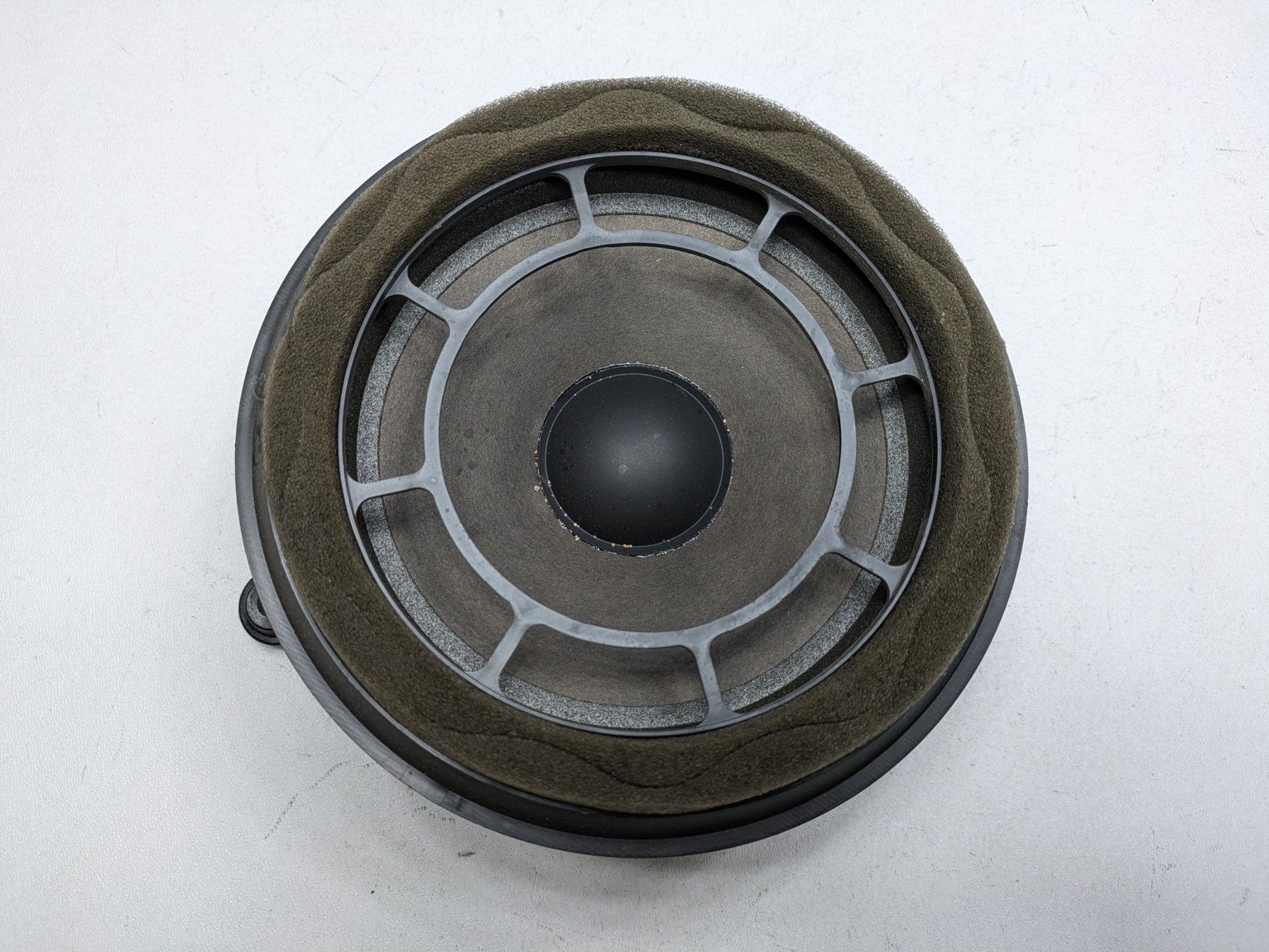 2004 - 2006 OEM MERCEDES-BENZ C230 FRONT AND REAR AUDIO SOUND SYSTEM SPEAKER SET