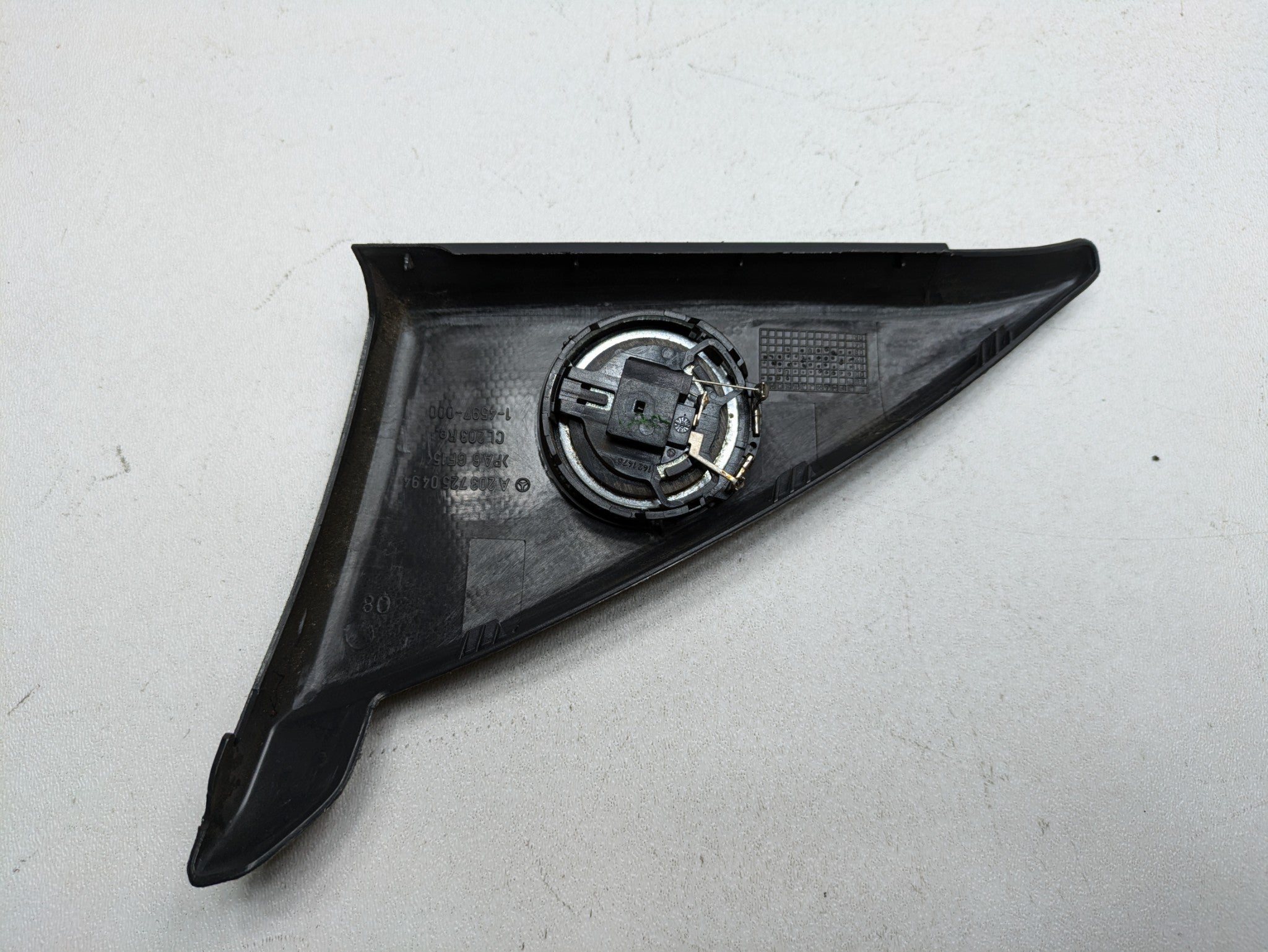 2004 - 2006 OEM MERCEDES-BENZ C230 FRONT AND REAR AUDIO SOUND SYSTEM SPEAKER SET