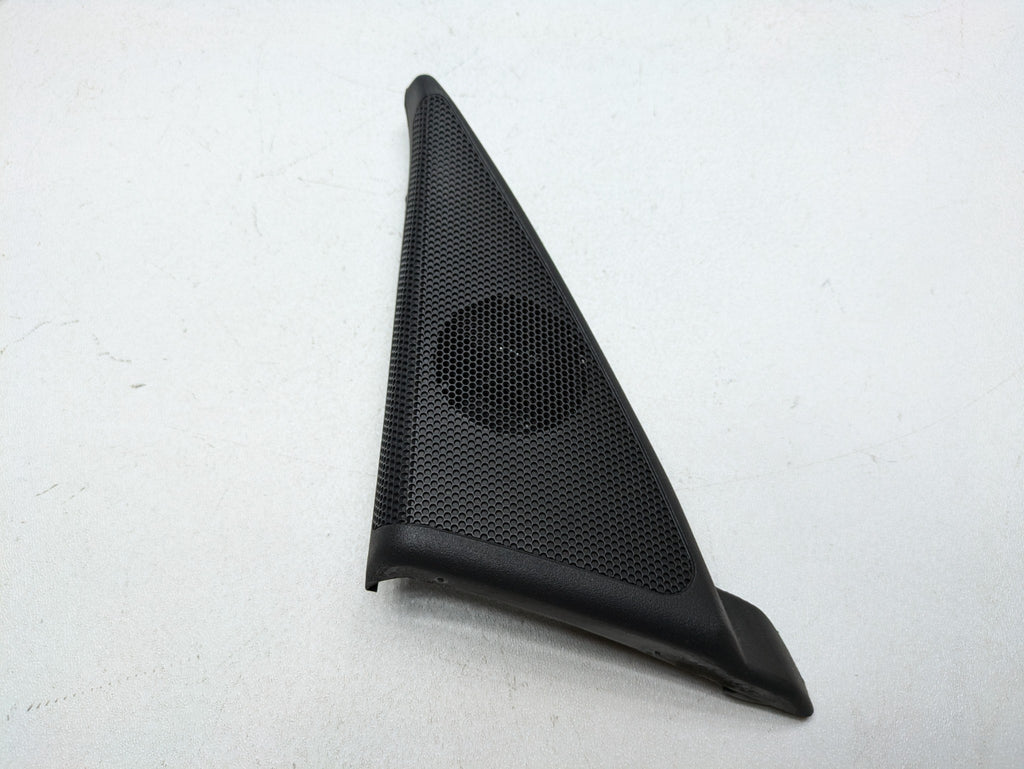 2004 - 2006 OEM MERCEDES-BENZ C230 FRONT AND REAR AUDIO SOUND SYSTEM SPEAKER SET