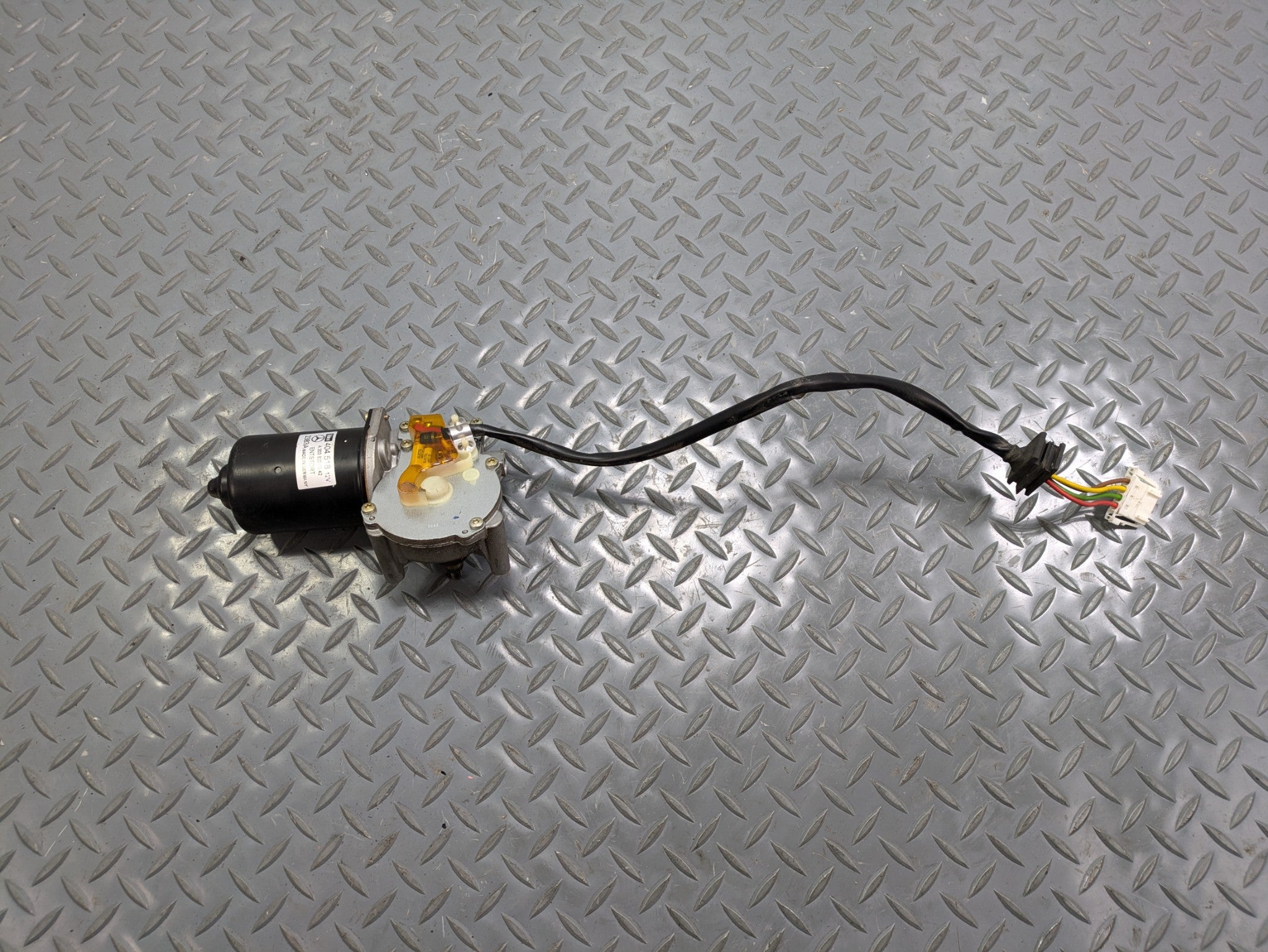 2004 - 2006 OEM MERCEDES-BENZ C230 FRONT WINDSHIELD WASHER WIPER MOTOR