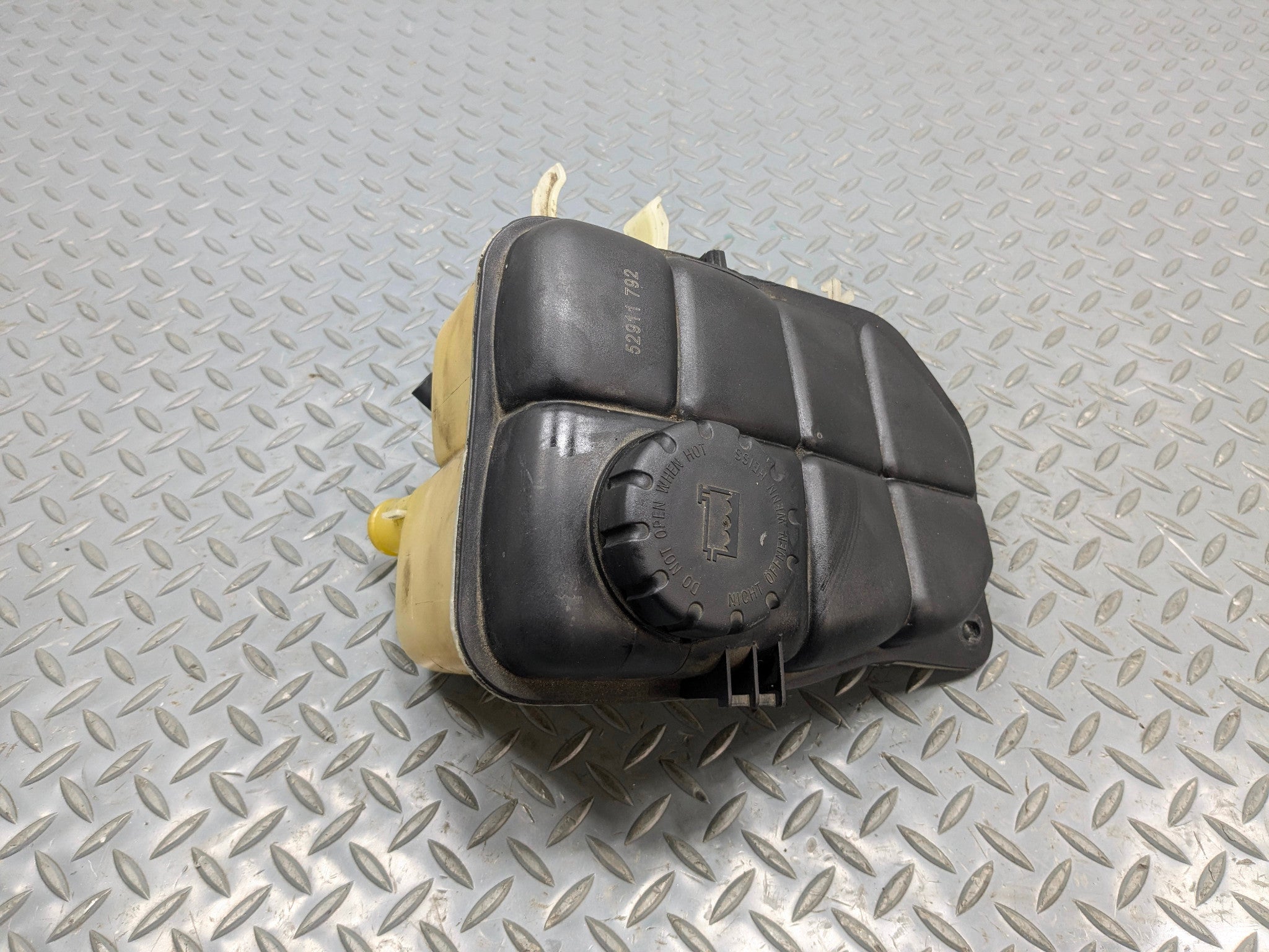 2004 - 2006 OEM MERCEDES-BENZ C230 ENGINE COOLANT RECOVERY BOTTLE