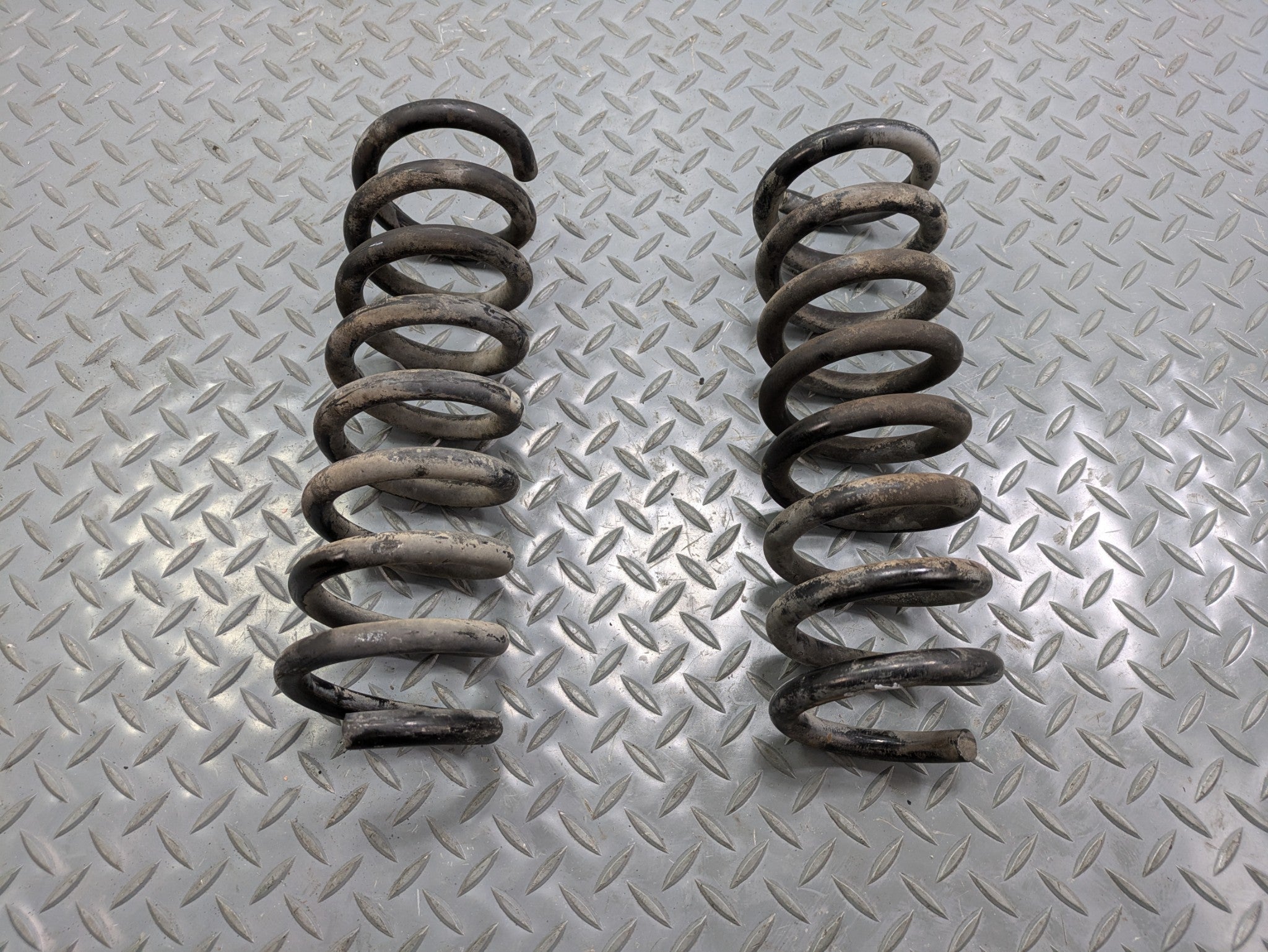 2004 - 2006 OEM MERCEDES-BENZ C230 LEFT AND RIGHT SIDE AIR COIL SPRING