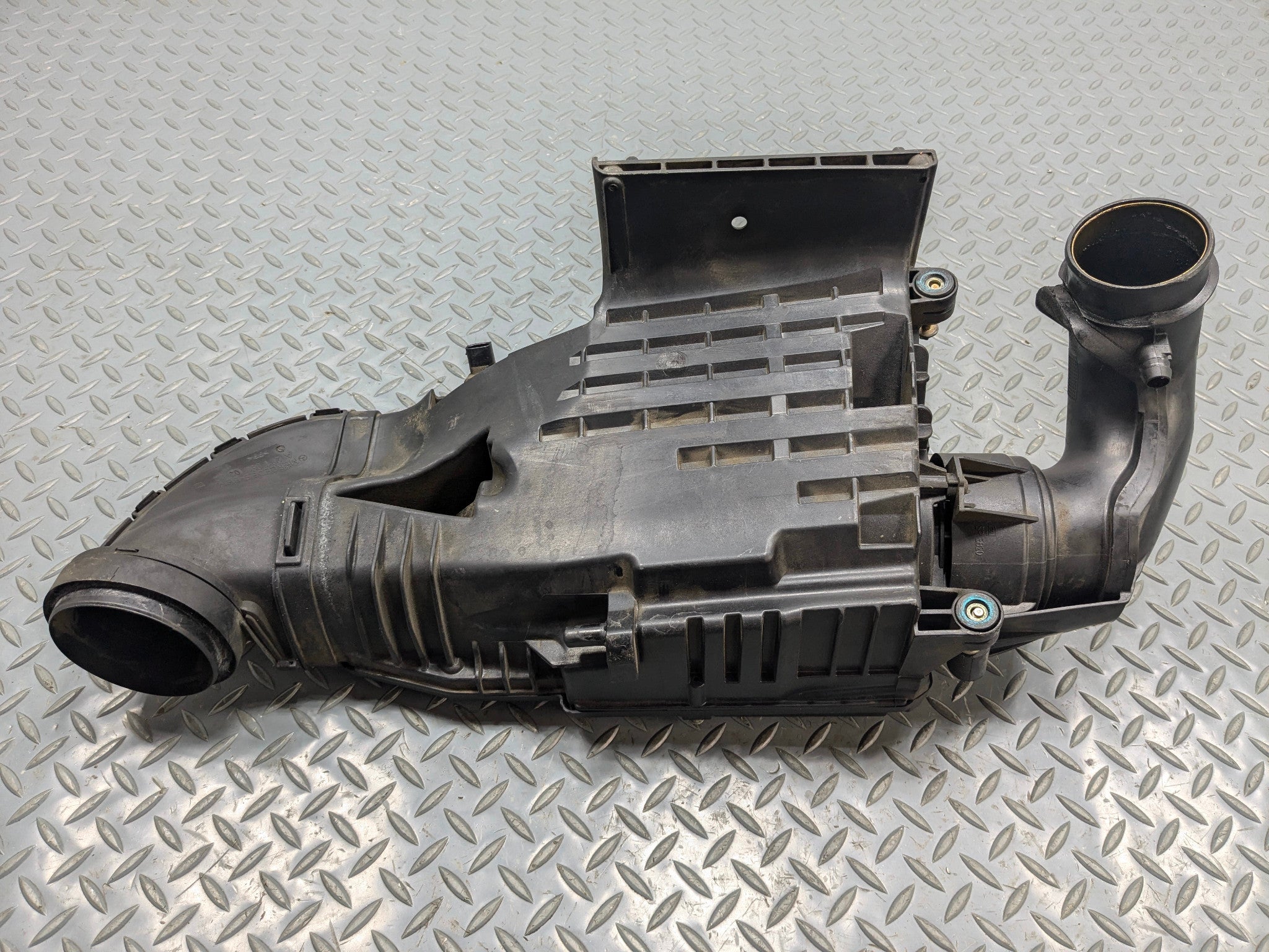04 - 06 OEM MERCEDES-BENZ C230 ENGINE AIR CLEANER FILTER BOX HOUSING