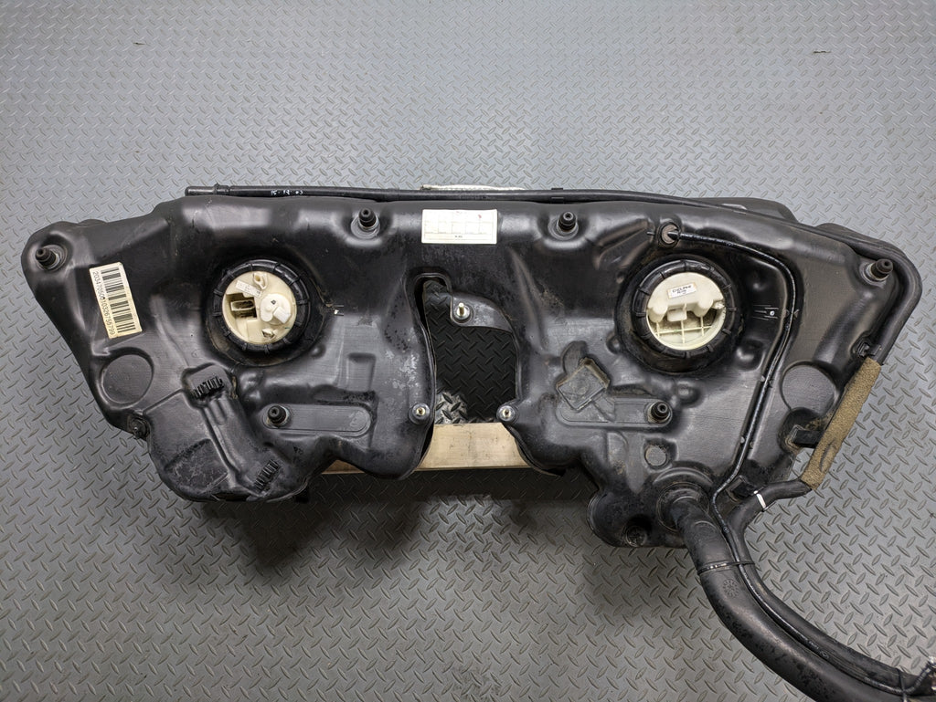 2004 - 2006 OEM MERCEDES-BENZ C230 GAS FUEL TANK RESERVOIR ASSEMBLY