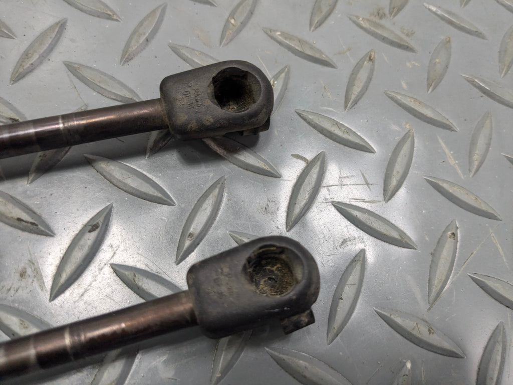 2004 - 2006 OEM MERCEDES-BENZ C230 REAR HATCH TRUNK LIFT SUPPORT GAS SHOCK SET