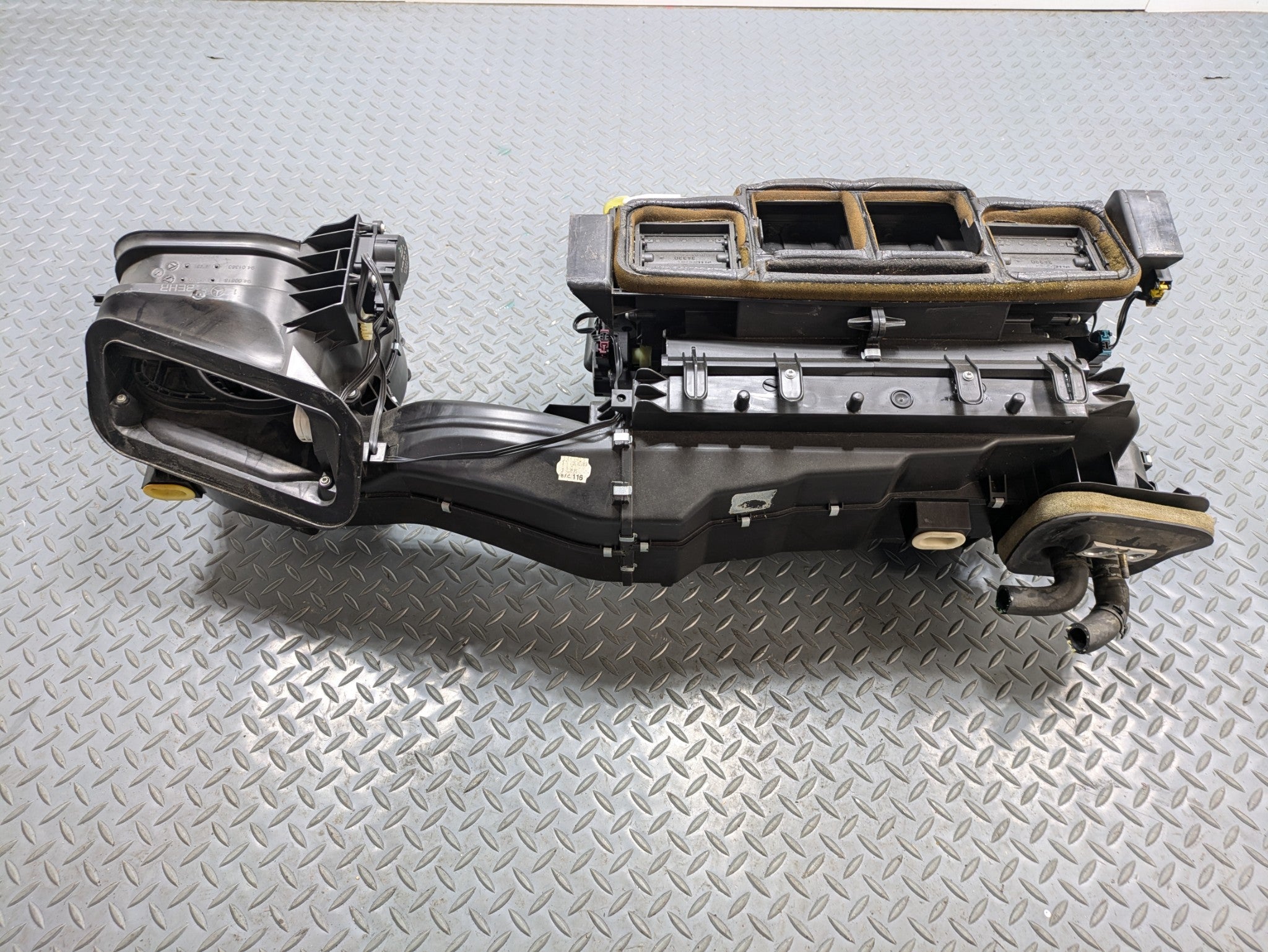 2004 - 2006 OEM MERCEDES-BENZ C230 AC EVAPORATOR HEATER CORE ASSEMBLY