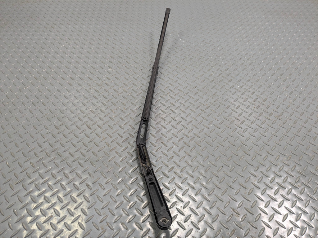 04 - 06 OEM MERCEDES-BENZ C230 FRONT LEFT SIDE WINDSHIELD WIPER ARM WITH BLADE