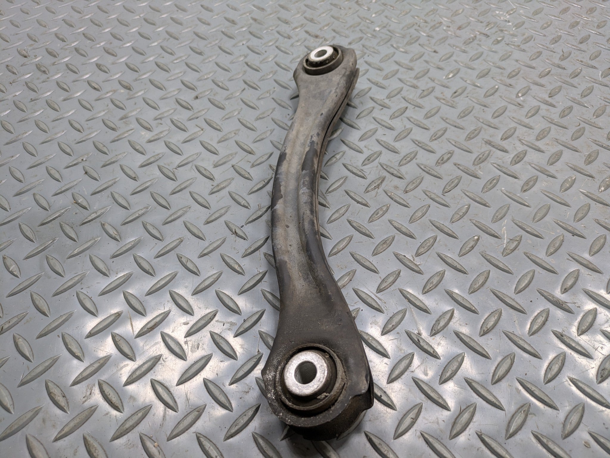 2004 - 2006 OEM MERCEDES-BENZ C230 REAR LEFT DRIVER SIDE UPPER CONTROL ARM