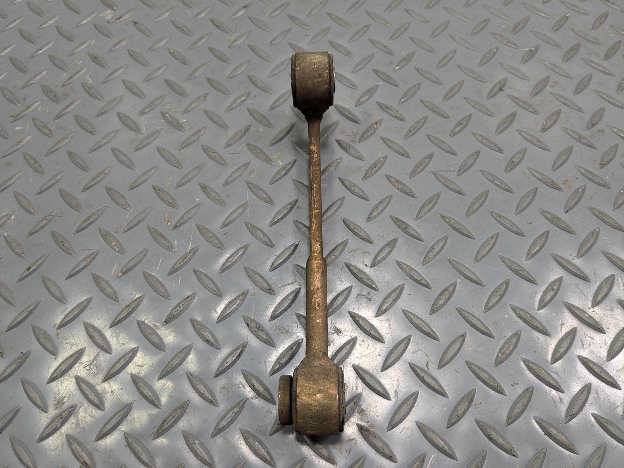 2004 - 2006 OEM MERCEDES-BENZ C230 REAR RIGHT SIDE STABILIZER SWAY BAR LINK