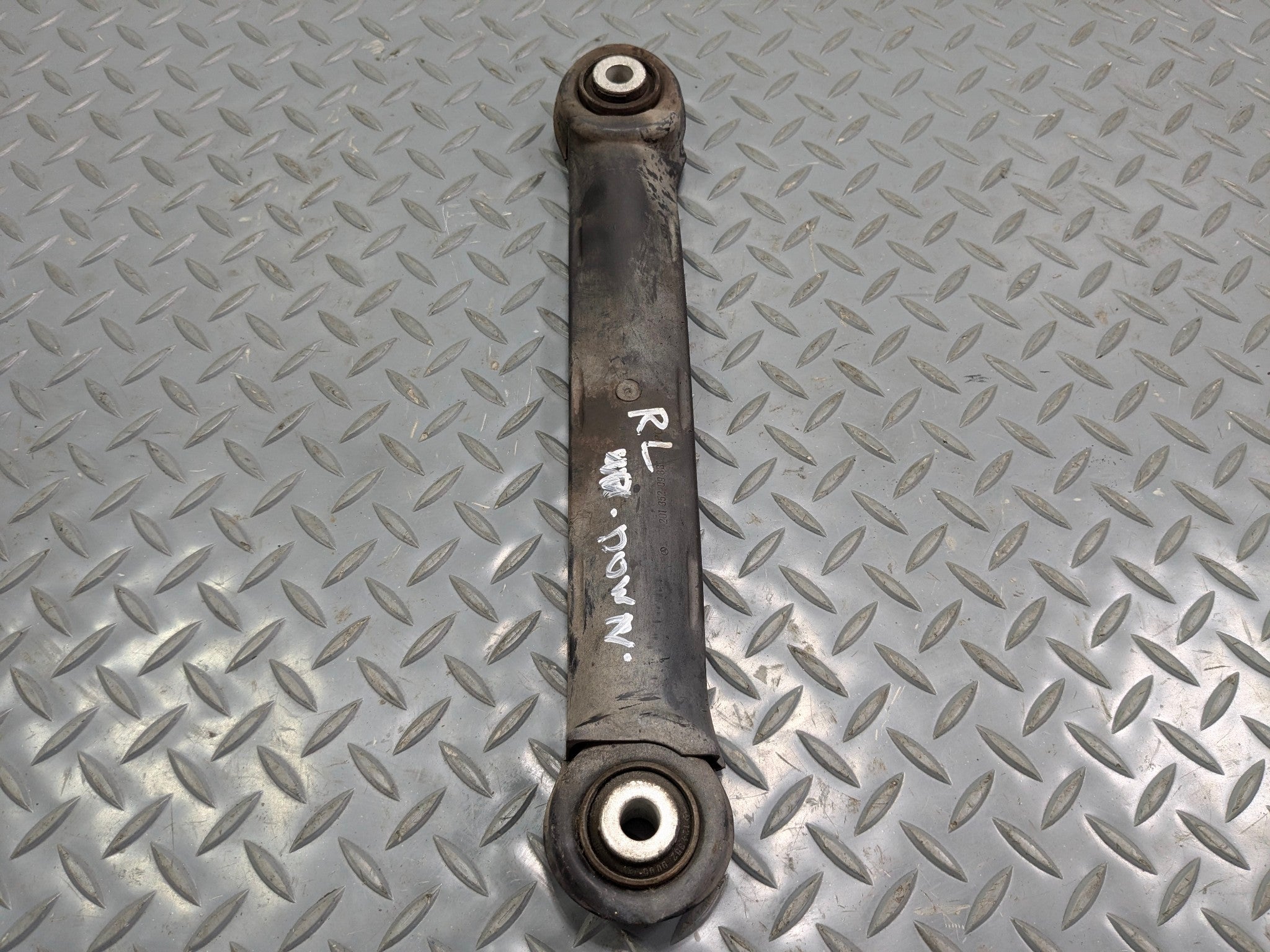 2004 - 2006 OEM MERCEDES-BENZ C230 REAR LEFT DRIVER SIDE LOWER CONTROL  ARM