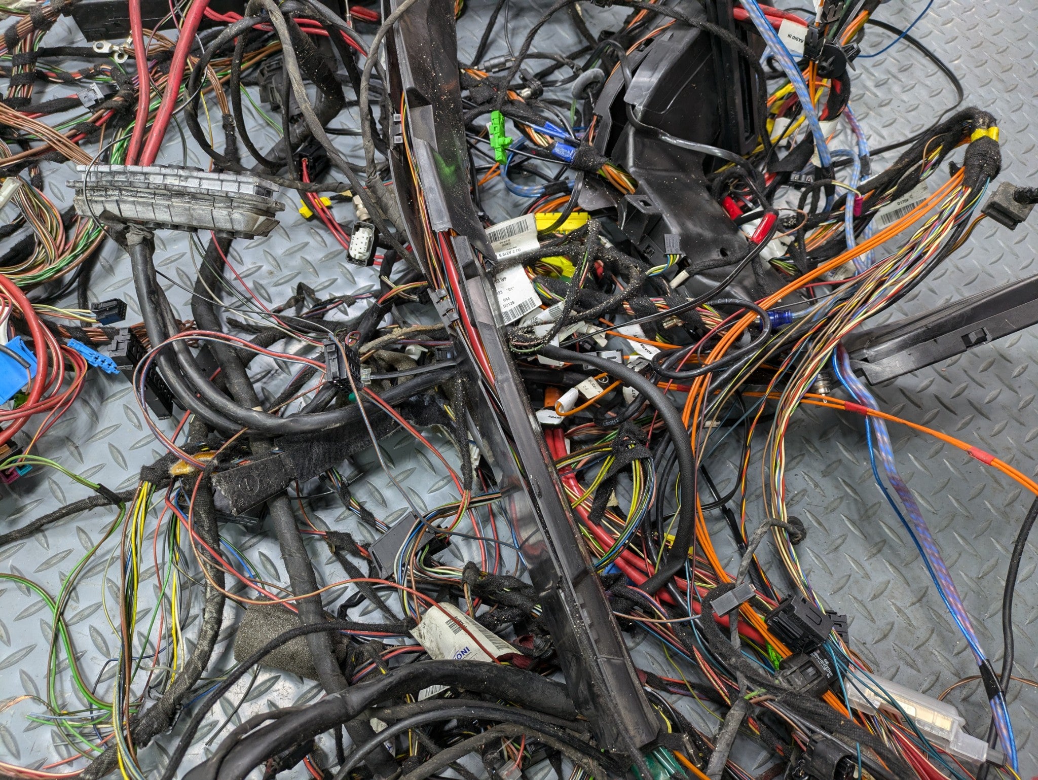 04 - 06 OEM MERCEDES-BENZ C230 INTERIOR BODY WIRE HARNESS CABLE AND CONNECTOR