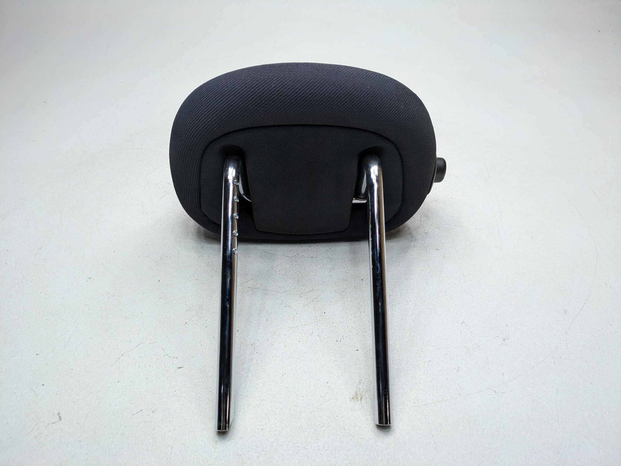 2004 - 2006 OEM MERCEDES-BENZ C230 REAR RIGHT PASSENGER SIDE SEAT HEADREST