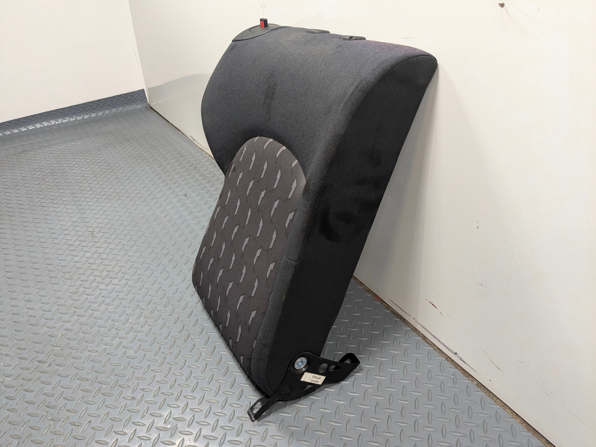 2004 - 2006 OEM MERCEDES-BENZ C230 REAR RIGHT PASSENGER SIDE UPPER SEAT CUSHION