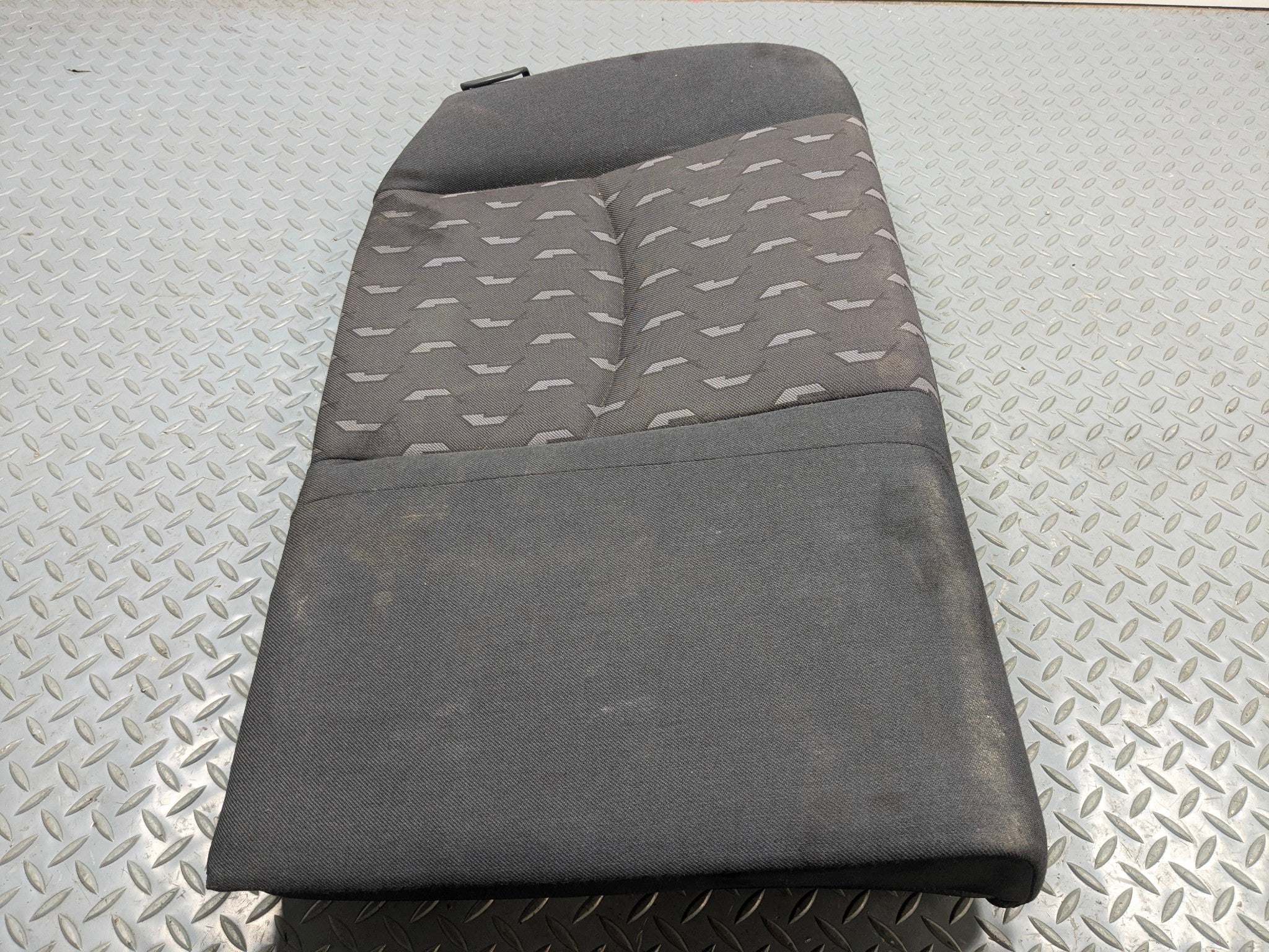 2004 - 2006 OEM MERCEDES-BENZ C230 REAR LEFT DRIVER SIDE LOWER SEAT CUSHION