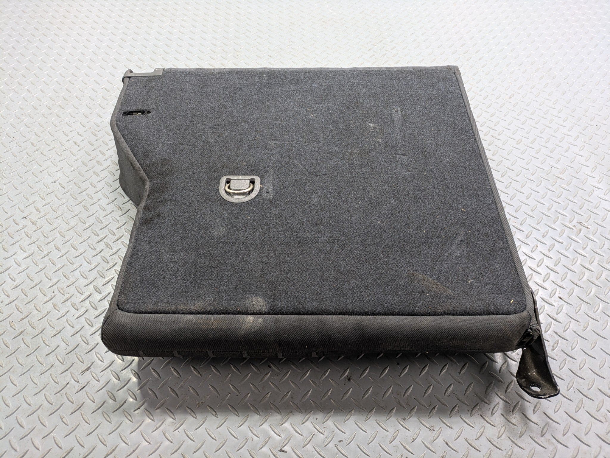 04 - 06 OEM MERCEDES-BENZ C230 REAR LEFT DRIVER SIDE UPPER SEAT CUSHION ASSEMBLY