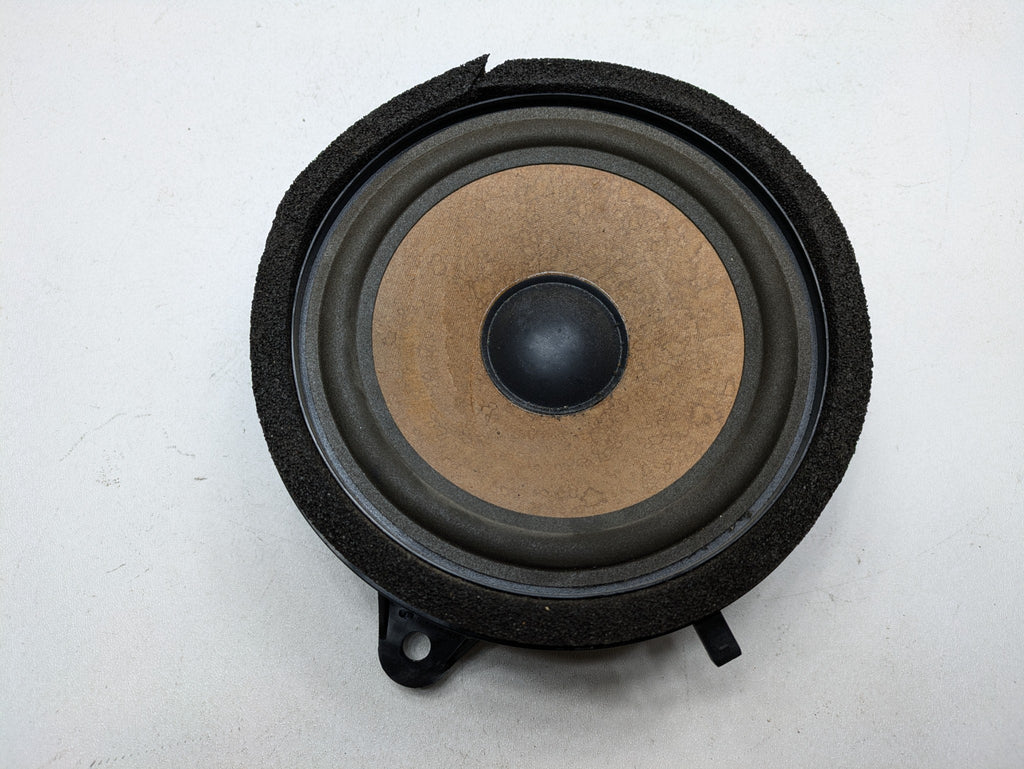 97 - 00 OEM VOLVO V70 FRONT REAR LEFT AND RIGHT DOOR AUDIO LOUDSPEAKER SET OF 4