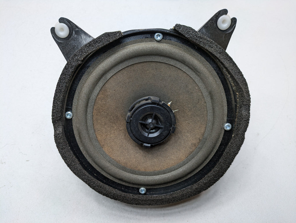 97 - 00 OEM VOLVO V70 FRONT REAR LEFT AND RIGHT DOOR AUDIO LOUDSPEAKER SET OF 4
