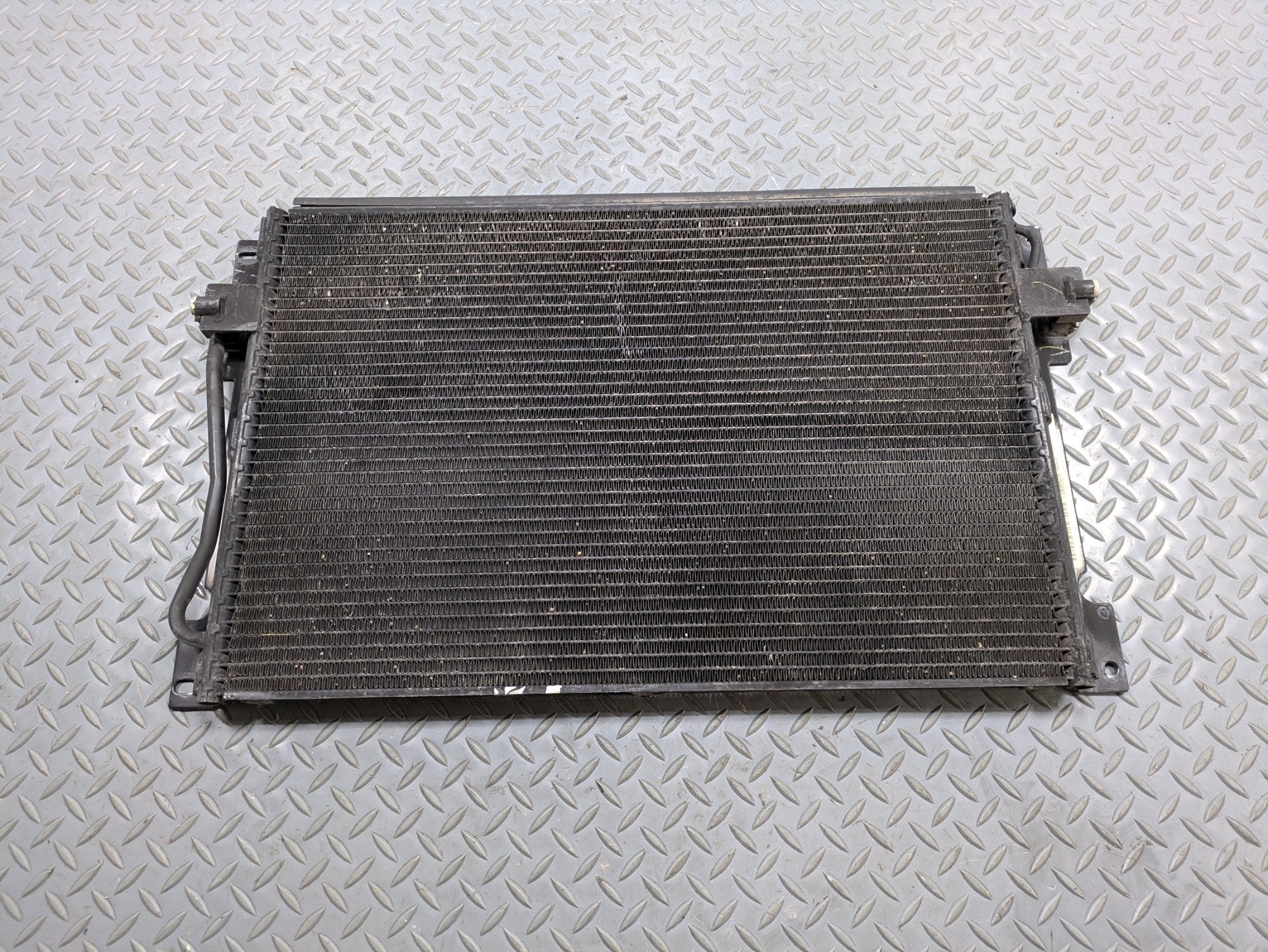 1997 - 2000 OEM VOLVO V70 AC AIR CONDITIONING CONDENSER ASSEMBLY