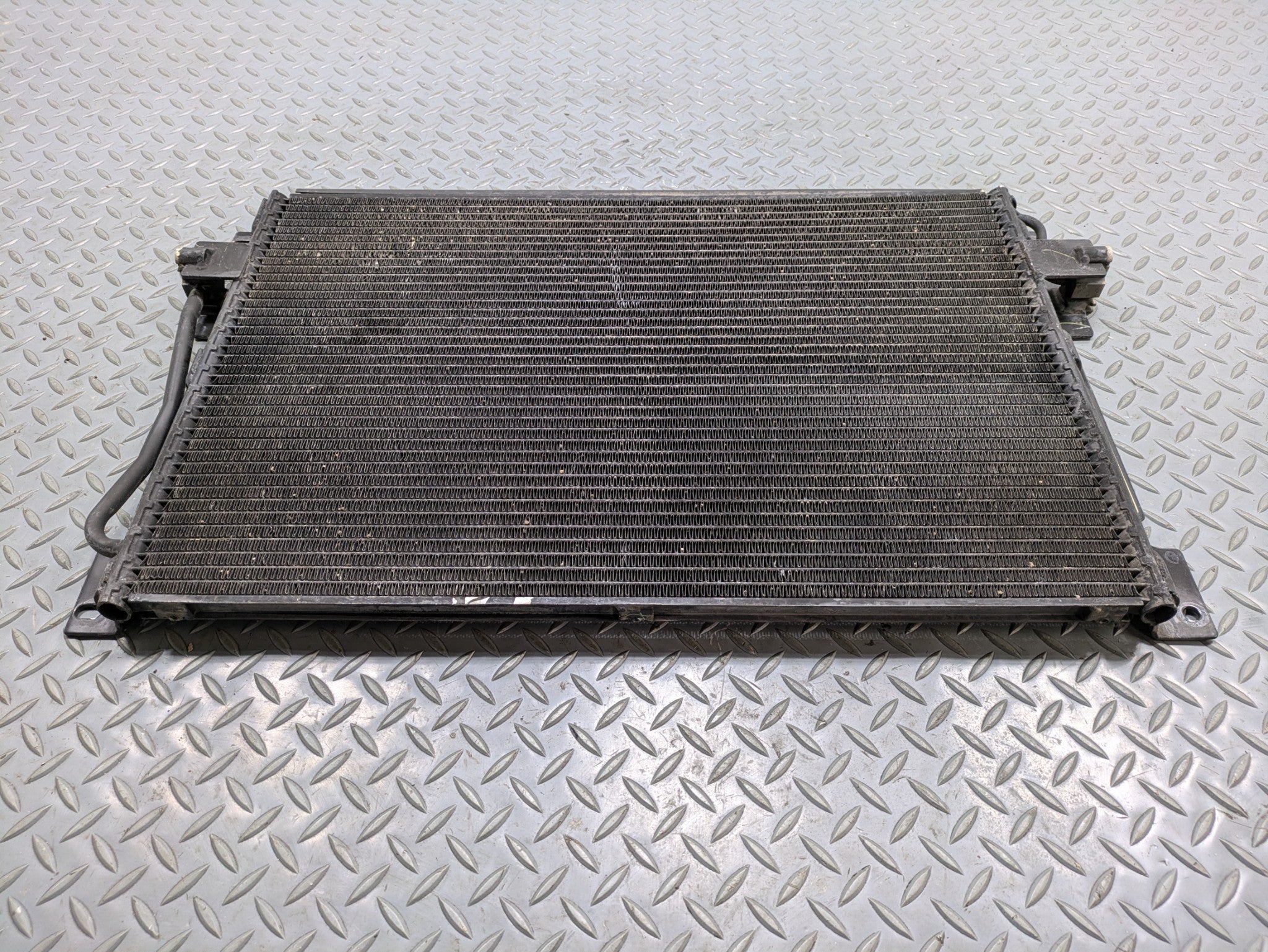 1997 - 2000 OEM VOLVO V70 AC AIR CONDITIONING CONDENSER ASSEMBLY