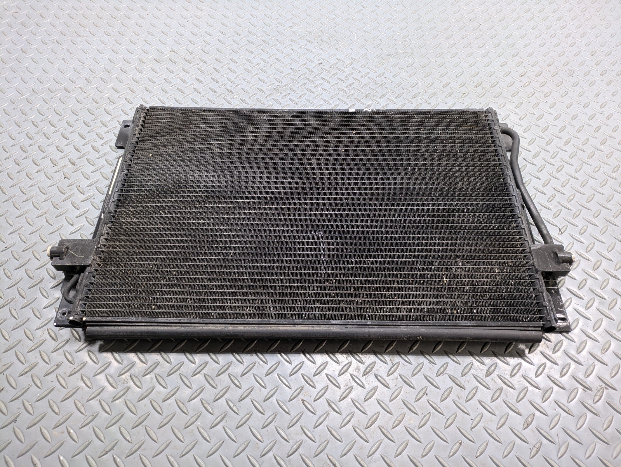 1997 - 2000 OEM VOLVO V70 AC AIR CONDITIONING CONDENSER ASSEMBLY