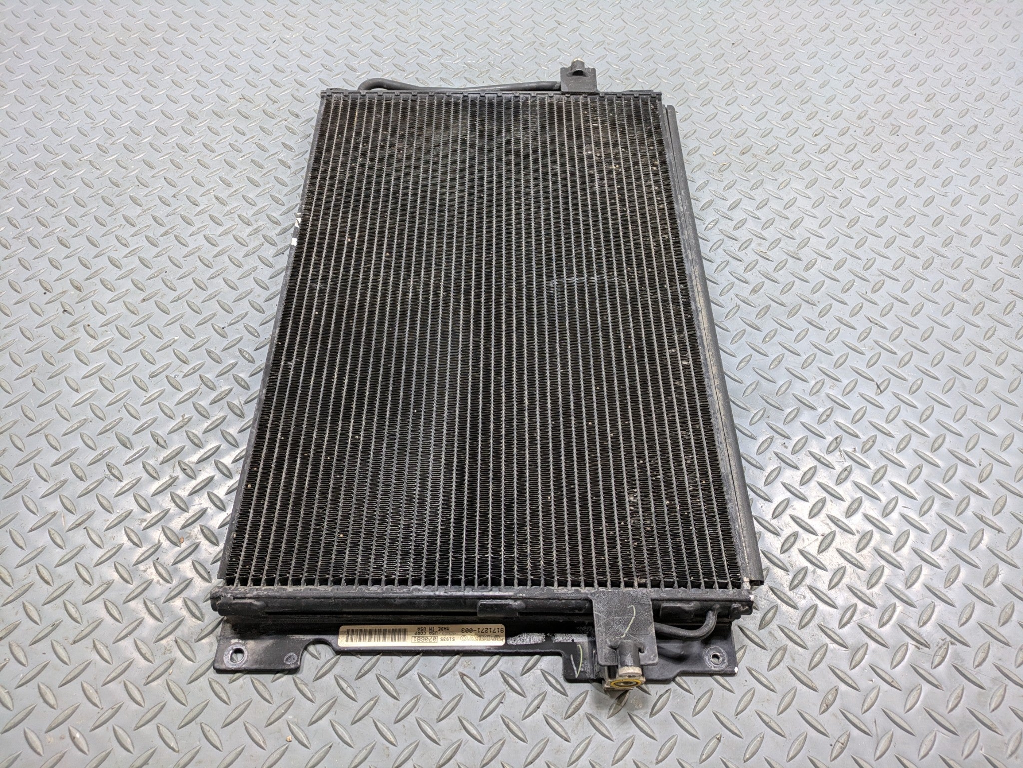 1997 - 2000 OEM VOLVO V70 AC AIR CONDITIONING CONDENSER ASSEMBLY