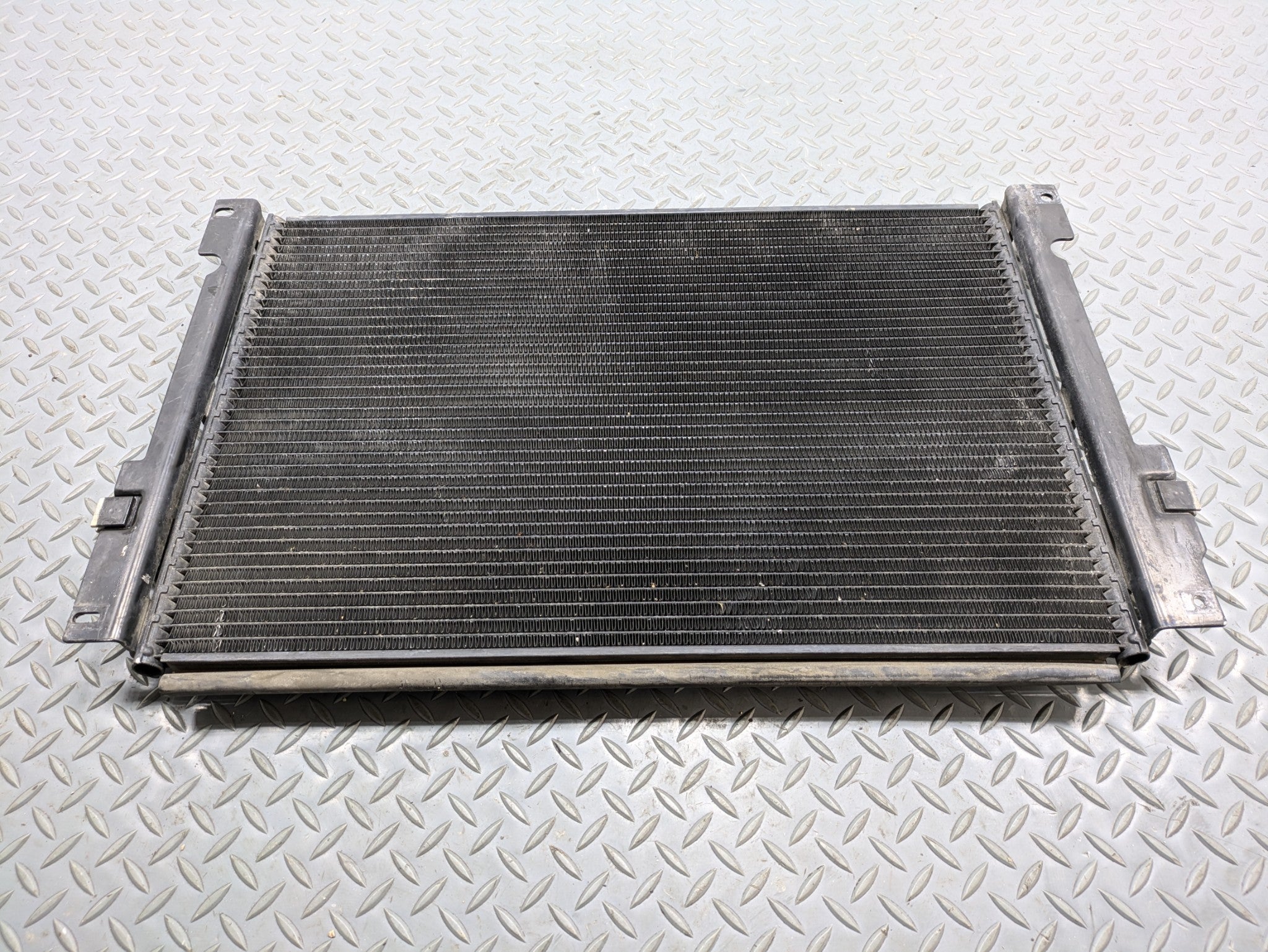 1997 - 2000 OEM VOLVO V70 AC AIR CONDITIONING CONDENSER ASSEMBLY